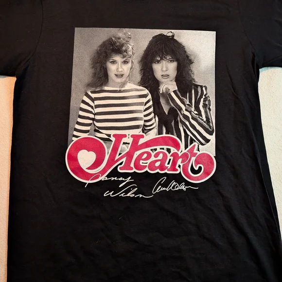 Heart 2025 Concert Tour T-shirt Unisex Size Large NEW - Picture 2 of 4